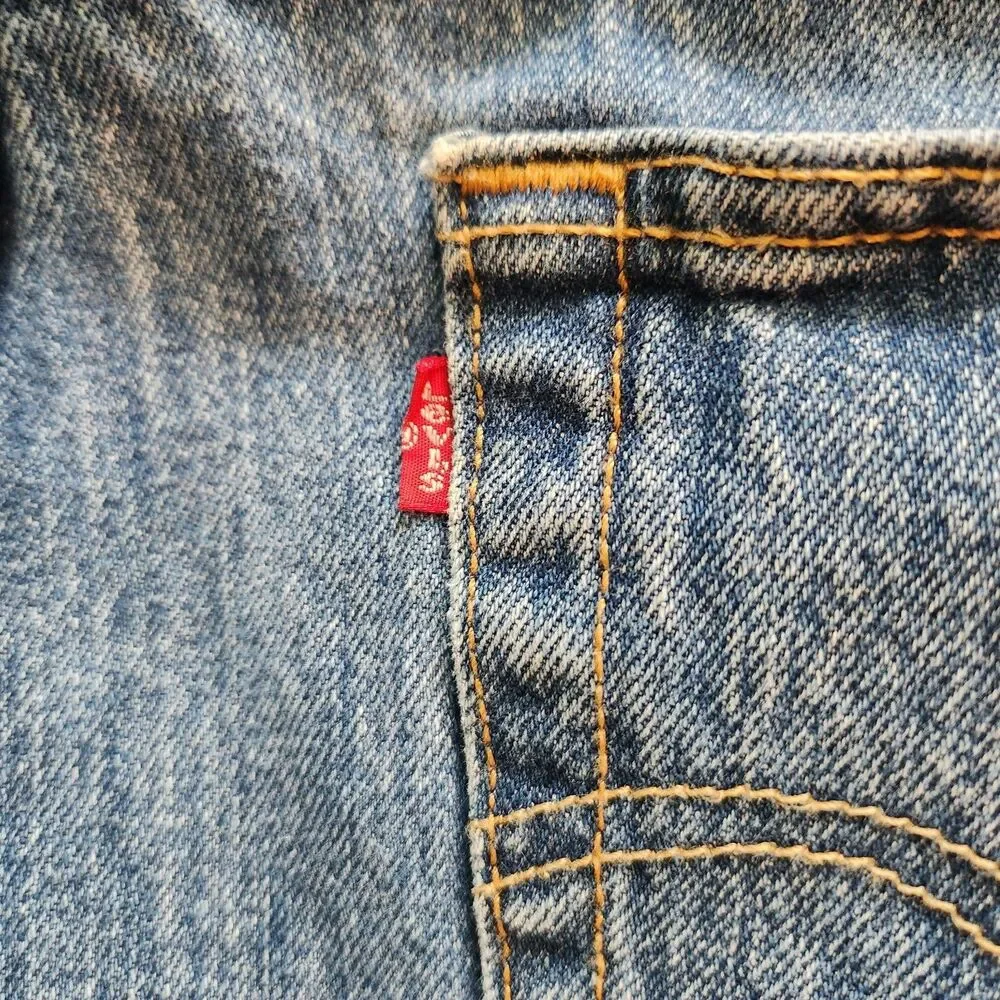 Vintage Levi's 501 Jeans Mens 29x32 Medium Wash Button Fly Denim Y2K